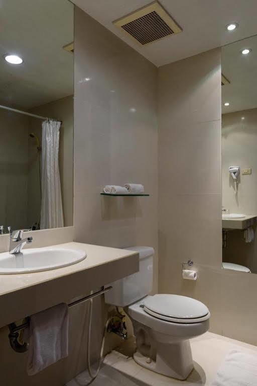 Hotel Neo Gajah Mada By Aston