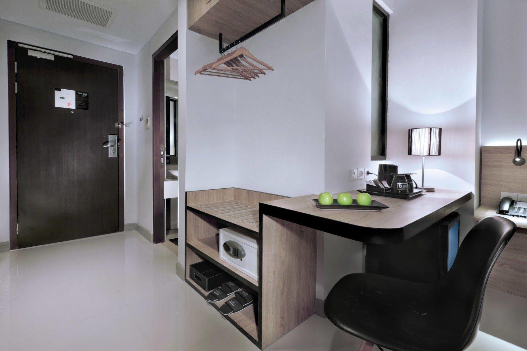 Hotel Neo Gajah Mada By Aston 3*